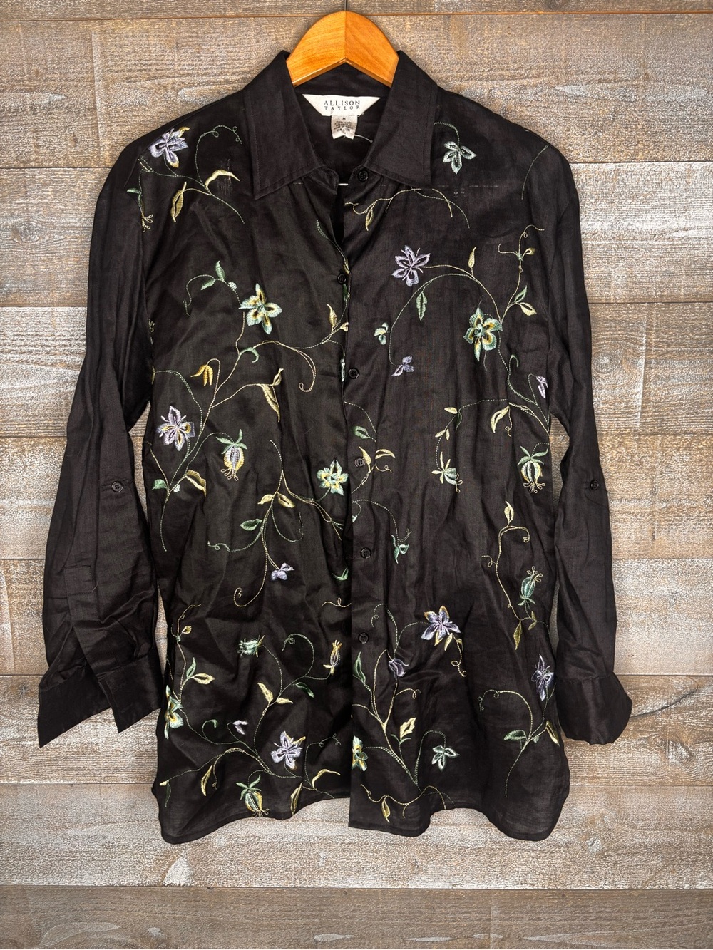 Allison Taylor 100% linen Black flower Embroidered Floral Button-Up Blouse